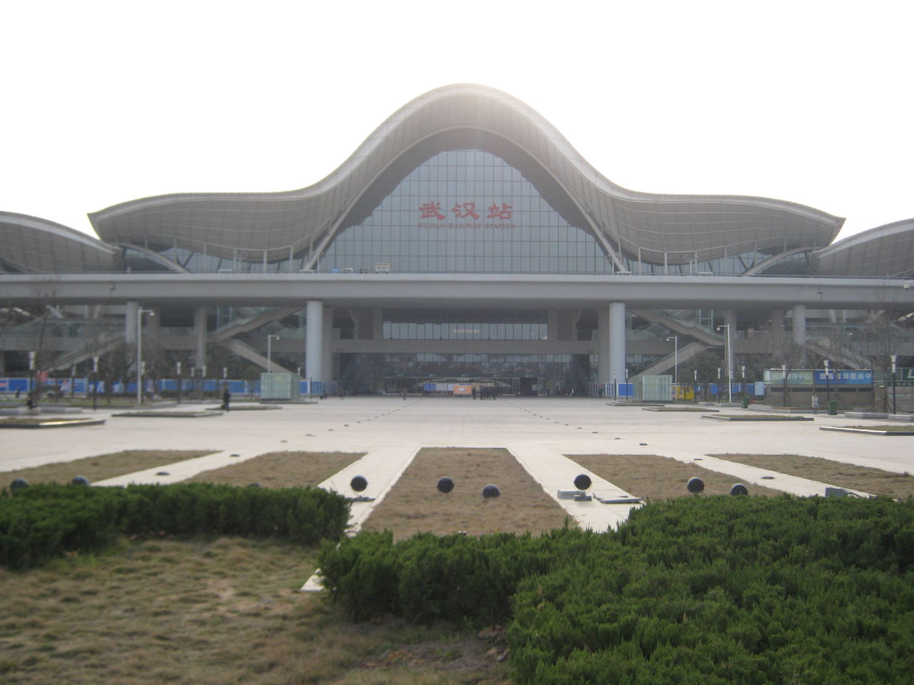 武汉天顺钢材有限公司参建的武汉火车站外景